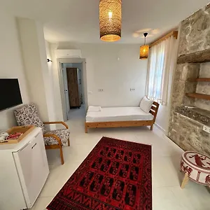 Otel Eski