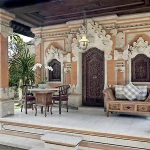 Teja , Ubud Indonesia